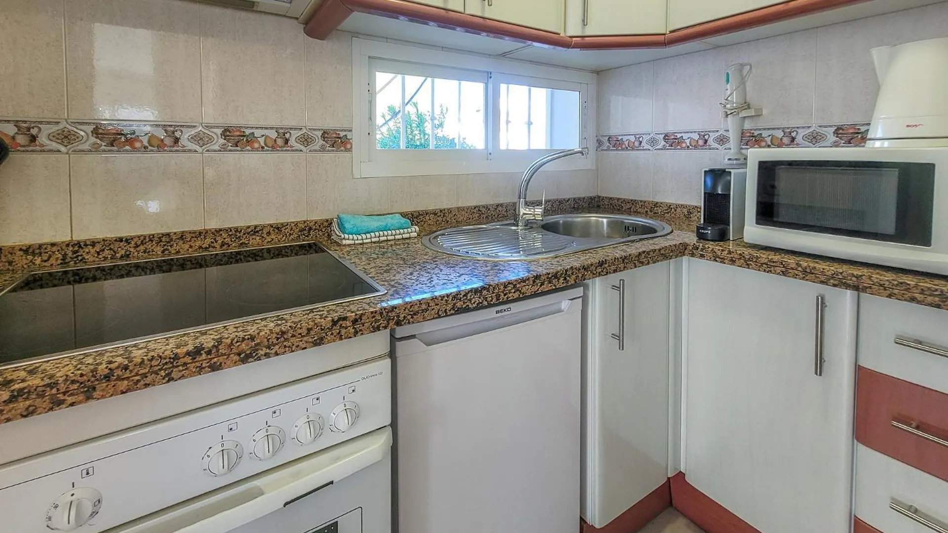 ☆Cozy 2Br Apt. With Sea Views Wifi/Ac/Parking Ситио-де-Калаонда Апартаменты